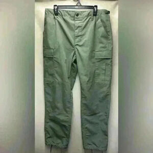 Army Green tactical pants by Propper. Size M/R NWOT